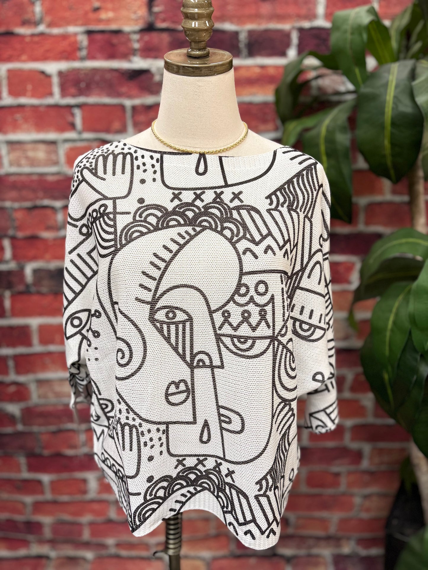 Made in Italy Artistic Lightweight Sweater