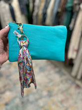 Load image into Gallery viewer, Nora Keychain *FINAL SALE*