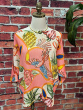 Load image into Gallery viewer, Made in Italy Artistic Lightweight Sweater