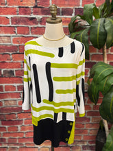 Load image into Gallery viewer, Modern Lines Bamboo Travel Top