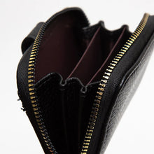 Load image into Gallery viewer, Macy Accordion Pebble Wallet