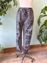 Load image into Gallery viewer, Crinkle Pant