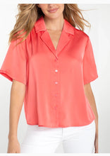 Load image into Gallery viewer, Short Sleeve Camp collar Blouse