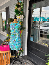 Load image into Gallery viewer, Luck Keyhole Shift Dress