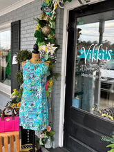 Load image into Gallery viewer, Luck Keyhole Shift Dress