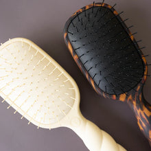 Load image into Gallery viewer, Detangler Brush For Fine Hair