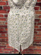 Load image into Gallery viewer, Floral Zip-Front Sleeveless Dress