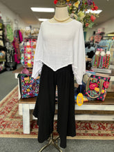 Load image into Gallery viewer, Oh My Gauze Nimo Capri