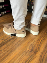 Load image into Gallery viewer, Bernie Mev FX Serenity