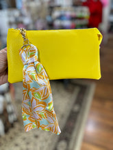 Load image into Gallery viewer, Nora Keychain *FINAL SALE*