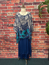 Load image into Gallery viewer, Poncho Silk Top