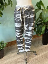 Load image into Gallery viewer, Crinkle Pant