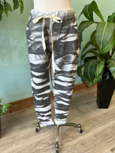 Load image into Gallery viewer, Crinkle Pant