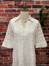 Load image into Gallery viewer, White Crochet Collared Dress