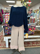 Load image into Gallery viewer, Oh My Gauze Nimo Capri