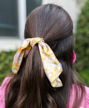 Load image into Gallery viewer, Nora Keychain *FINAL SALE*