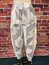 Load image into Gallery viewer, Modern Lines Two-Piece Set