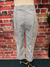 Load image into Gallery viewer, Cool Tech Stripe Seaside Capri Pant