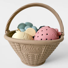 Load image into Gallery viewer, Strawberry Patch Bath Toys