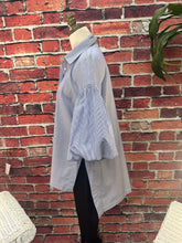 Load image into Gallery viewer, Puff Me Up Blouse