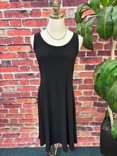 Load image into Gallery viewer, Sleeveless Flared Dress