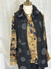 Load image into Gallery viewer, Vest Zip Up