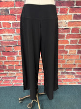 Load image into Gallery viewer, On The Go Wide Leg Capri
