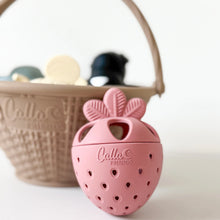 Load image into Gallery viewer, Strawberry Patch Bath Toys