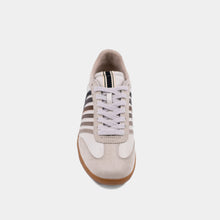 Load image into Gallery viewer, Stevie Metallic Sneaker
