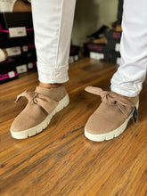 Load image into Gallery viewer, Bernie Mev FX Serenity