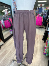 Load image into Gallery viewer, Oh My Gauze Essie Pant