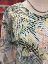 Load image into Gallery viewer, 3/4 SLV PRINTED NET TOP