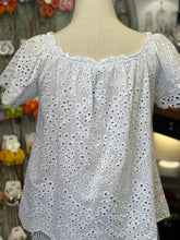 Load image into Gallery viewer, Flutter Top