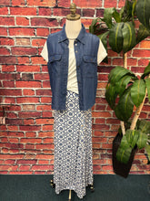 Load image into Gallery viewer, Sweet on Chambray Utility Top
