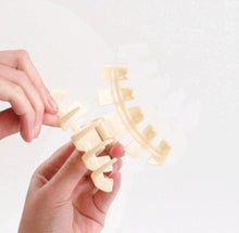 Load image into Gallery viewer, Teleties Classic Claw Clip