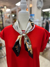 Load image into Gallery viewer, Scarf With Magnetic Pearl