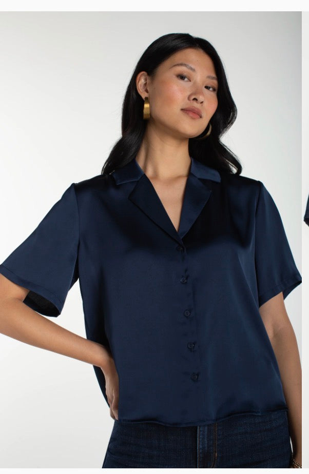 Short Sleeve Camp collar Blouse