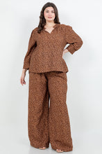 Load image into Gallery viewer, Band Collar Blouse With Smocked Sleeves