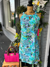 Load image into Gallery viewer, Luck Keyhole Shift Dress