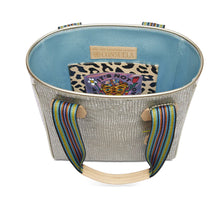 Load image into Gallery viewer, Consuela Classic Tote