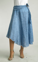 Load image into Gallery viewer, At Bay Skirt