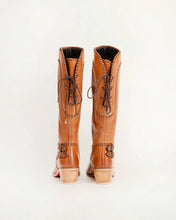 Load image into Gallery viewer, Dusty Trail Boots