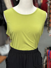 Load image into Gallery viewer, Winner Of All Tank