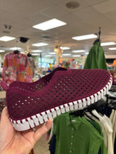 Load image into Gallery viewer, Tulip Slip On Shoes