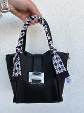 Load image into Gallery viewer, I'm So Pretty Handbag