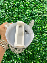 Load image into Gallery viewer, 40oz Tumbler