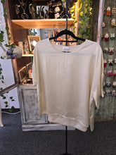 Load image into Gallery viewer, Vicose Top *FINAL SALE*