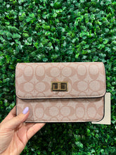 Load image into Gallery viewer, How You Doin' Clutch