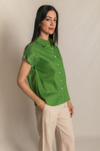 Load image into Gallery viewer, Linen Relaxed Short Sleeve Button Up Shirt