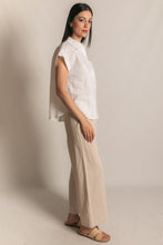 Load image into Gallery viewer, Linen Relaxed Short Sleeve Button Up Shirt